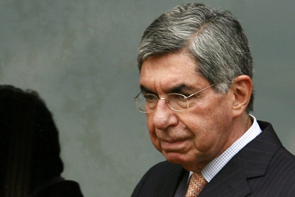 El Premio Nobel de la Paz Óscar Arias es acusado del abuso sexual contra, al menos, tres mujeres. FOTO: EFE