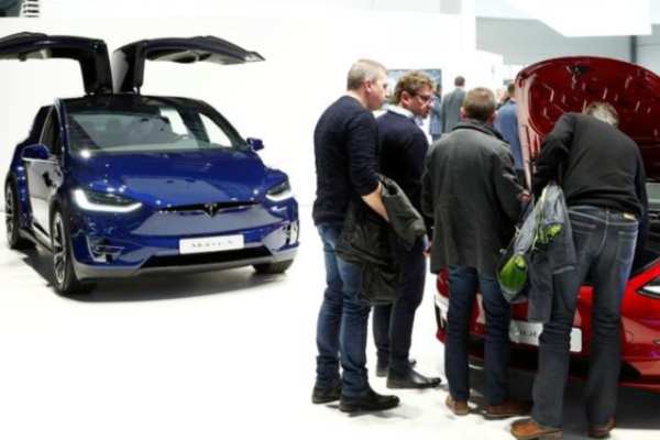 Tesla perdió un crédito fiscal que hacía que sus autos fueran más accesibles para los compradores estadounidenses. Foto: Reuters