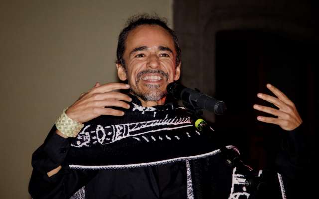 El cantante recordó que desde hace dos años ya no tocan