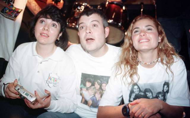 Más de dos mil personas se reunieron en el Teatro Diana para buscar una foto o autógrafo. Foto: Notimex