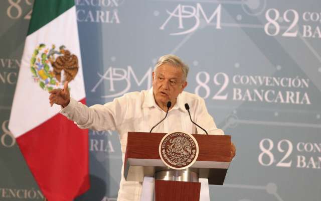 El presidente clausuró la 82 Convención Bancaria. FOTO: NOTIMEX