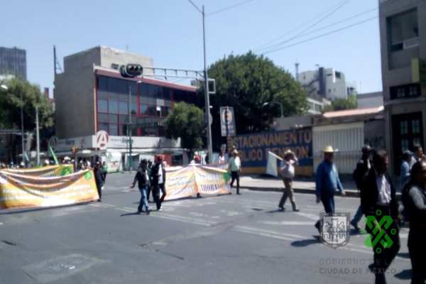Las autoridades pidieron a los automovilistas tomar precauciones. Foto: C5