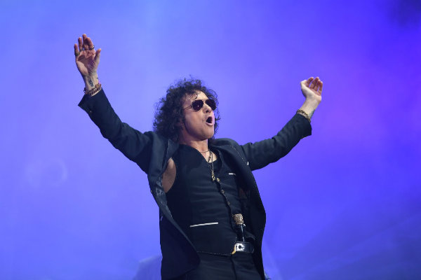 El escenario principal vibró con canciones de Héroes del Silencio como Maldito Duende y Mar Adentro
