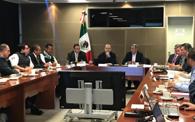 El titular de la CNPC, David León Romero, reconoció la disposición de las autoridades de cada uno de los estados. FOTO. @CNPC_MX