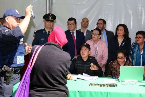 La Secretaría de la Defensa Nacional se encarga de la destrucción de los artefactos. FOTO: @PGJDF_CDMX
