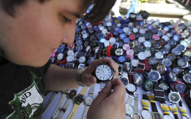 El horario de verano inicia el domingo 7 de abril; el reloj se debe adelantar una hora. Foto: Cuartoscuro