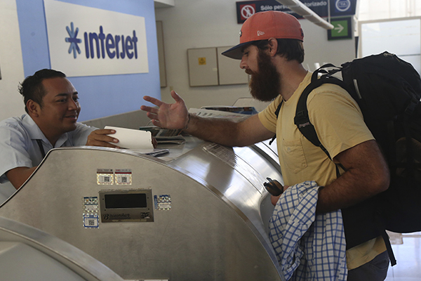 Este sábado se anunció la cancelación de 17 vuelos. FOTO: ESPECIAL