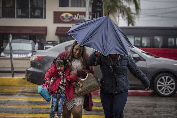 El Frente Frío 46 recorrerá este viernes lentamente el noroeste y norte del país. Foto: Cuartoscuro