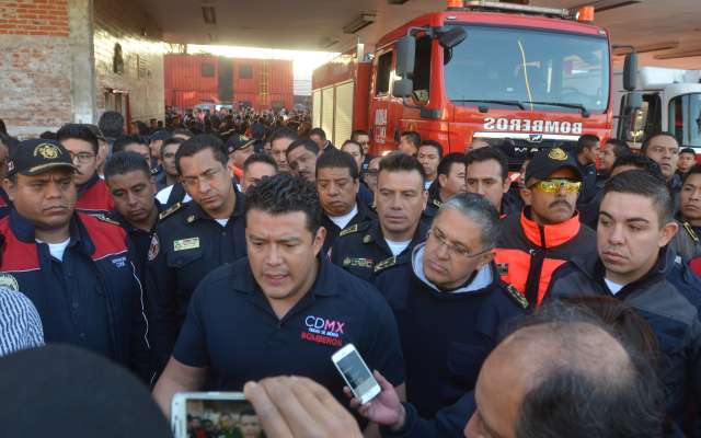 El documento fue entregado el 5 de marzo y el líder sindical tenía 10 días para presentar argumentos. Foto: Cuartoscuro