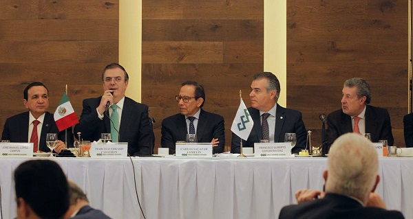 El titular de la SRE se reunió el día de hoy con el CCE para hablar de la agenda conjunta para detonar la inversión y erradicar la pobreza extrema. Foto: Especial