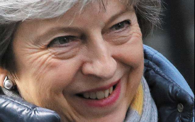 La premier May logró más tiempo para su plan
de salida de la Unión Europea. FOTO: ESPECIAL