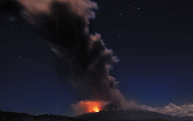 Estruendo por explosión del Popocatépetl generó alerta en poblaciones cercanas