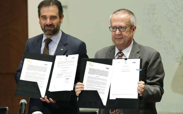 El secretario de Hacienda, Carlos Urzúa, pidió no
hacer una “tormenta en un
vaso de agua