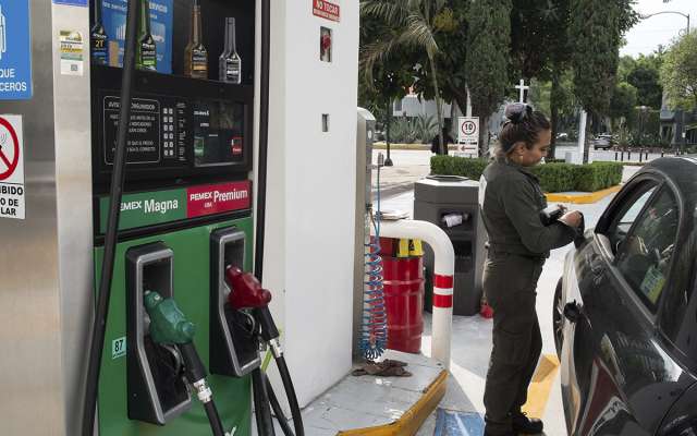En la lucha contra el denominado “huachicol” presentaron 27 denuncias. FOTO: CUARTOSCURO