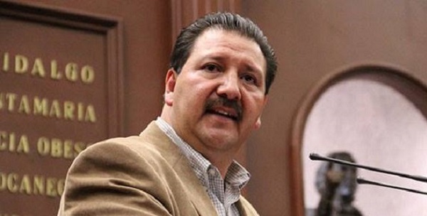 El coordinador de los diputados del PT sostuvo que la reforma debe considerar un nuevo paradigma educativo, la integralidad de todos los tipos y niveles de educación. Foto: Cuartoscuro