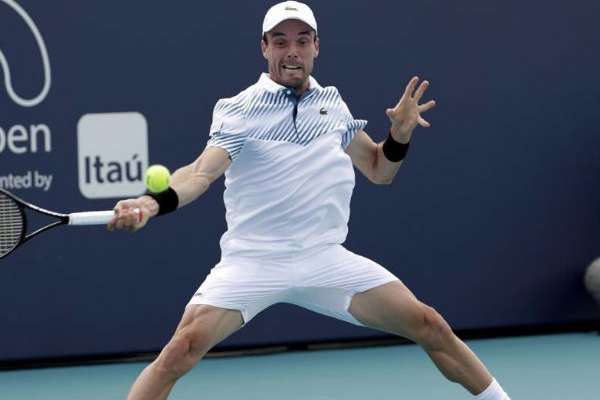 Bautista se enfrentará al estadounidense Jonh Isner. FOTO: ESPECIAL