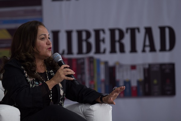 El senador Eruviel Ávila Villegas destacó el nombramiento de Sanjuana Martínez, a quien calificó como una mujer profesional y talentosa y adelantó el voto a favor del Partido Revolucionario Institucional. Foto: Especial