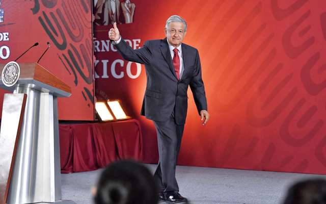 El Presidente dijo que la política neoliberal de otros gobiernos hundió al país.FOTO:ESPECIAL