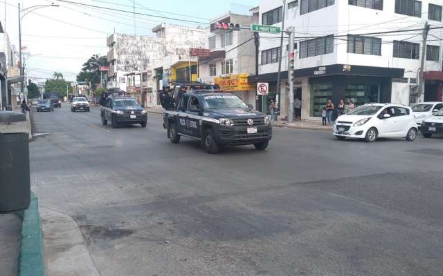 Autoridades buscan a los inconformes, miembros del Mocri, debido a que causaron destrozos tras ser desalojados. Foto: Especial
