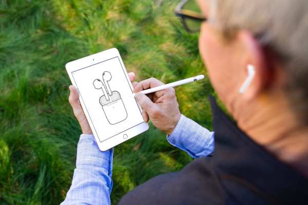 Ambas versiones se pueden comprar a partir de este mismo miércoles por internet. Foto: Tim Cook