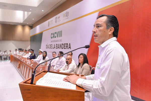 El gobernador de Veracruz, Cuitláhuac García Jiménez, en evento oficial. FOTO: NOTIMEX