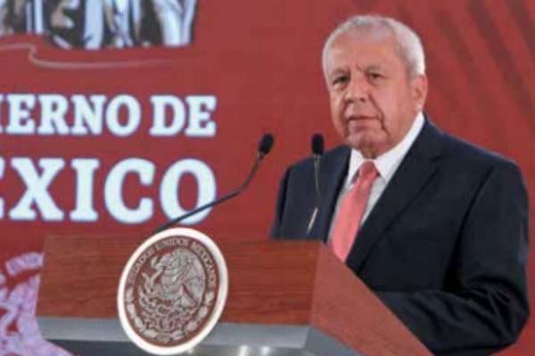 APURO. Francisco Garduño señala a la pasada administración. Foto: Especial