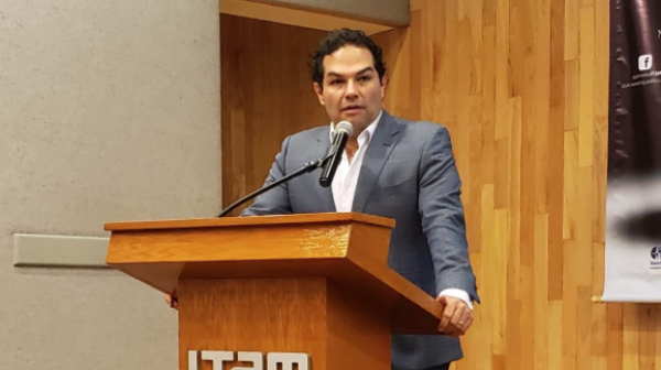 AVAL. Enrique Vargas aprobó que ahora sea grave el delito electoral. Foto: Especial