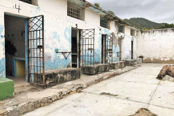 Todo el cambio fue muy rápido, coinciden empleados de seguridad y administrativos. Foto: Diana Martínez