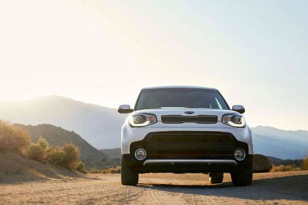 En esas páginas se ofrecen todo tipo de vehículos @Kia