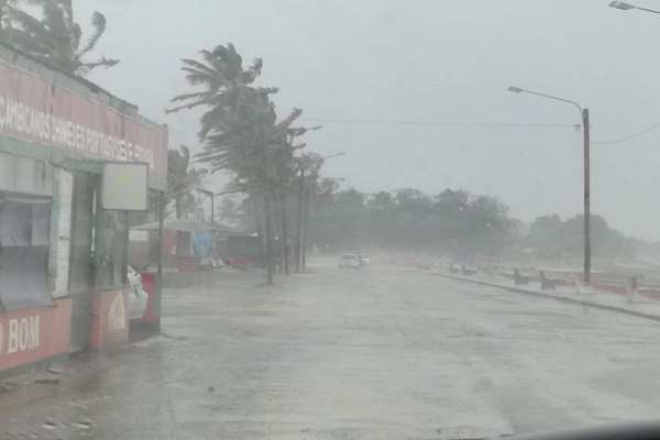 Ida provocará fuertes vientos y lluvias en provincias mozambiqueñas hasta el domingo. Foto: @StormReportSA1