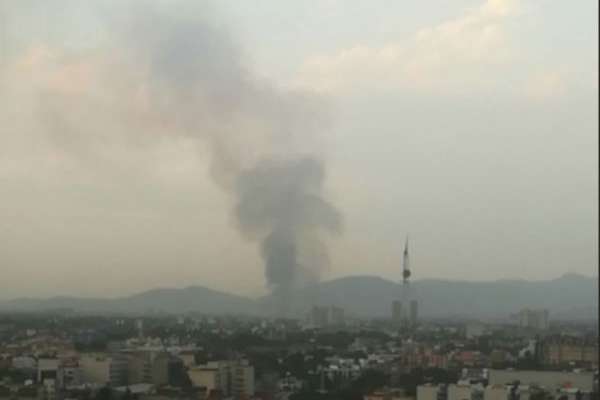 El incendio podía verse desde distintos puntos de la Ciudad de México. FOTO: ESPECIAL