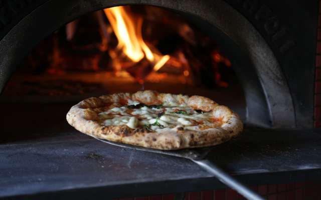 La tradicional pizza napolitana fue nombrada Patrimonio Inmaterial de la Humanidad por la UNESCO. Foto: Especial