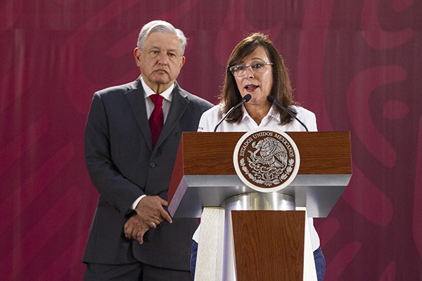 Durante la conferencia matutina del presidente López Obrador, la secretaria de Energía, Rocío Nahle, informó que desde enero iniciaron los trabajos de mantenimiento en las seis refinerías que existen en el país. FOTO: NOTIMEX