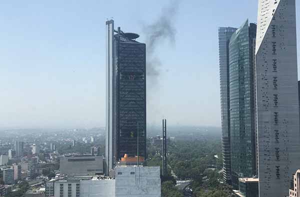 Fue controlado un conato de incendio. FOTO: ESPECIAL