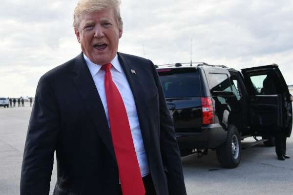 GANADOR. El presidente Trump recibió el informe como un triunfo que lo exonera de toda culpa. Foto: AFP