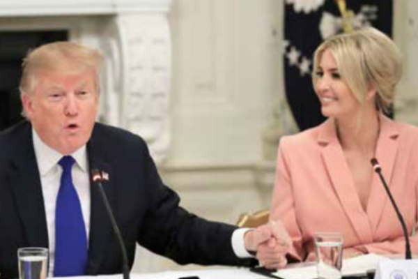 Trump agradeció la asistencia a su hija Ivanka a la primera reunión de la junta asesora. FOTO: AP