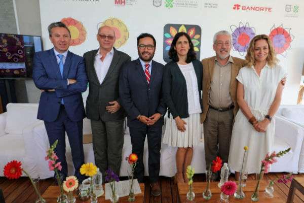 El alcalde Víctor Hugo romo y Carlos Mackinlay explicaron que este Festival es organizado para fomentar en la población el cuidado y respeto al medio ambiente