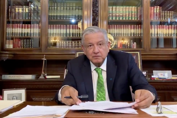 El documento va dirigido a los titulares de la Segob, SEP y SHCP. Foto: Especial