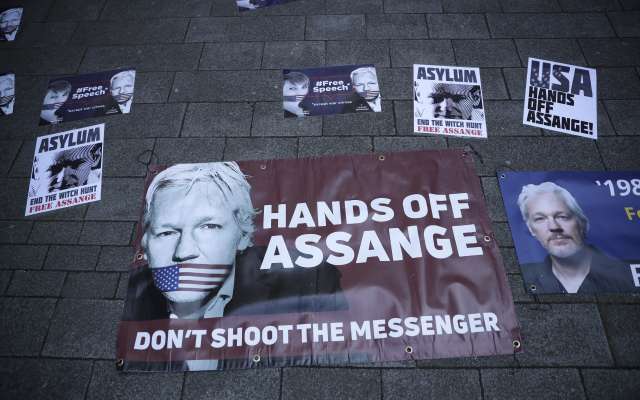 Ciudadanos, defensores y periodistas han exigido la liberación del activista y fundador de WikiLeaks. Foto: AP