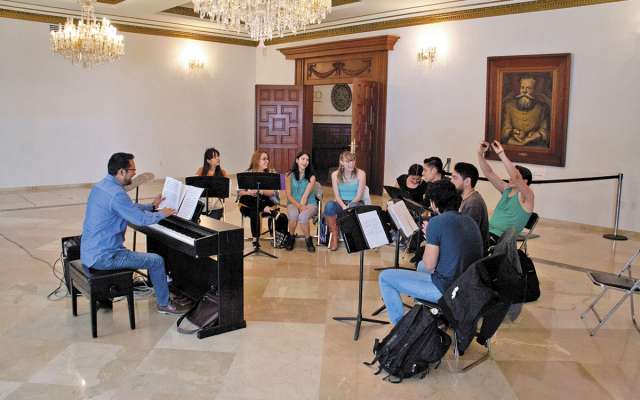 FOROS. Salones como el Venustiano Carranza, en la imagen, se usarán como salas de concierto. Foto: Especial