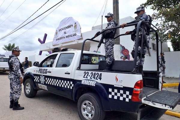 Familiares de desaparecidos acusan a los exuniformados de cometer los delitos durante el operativo