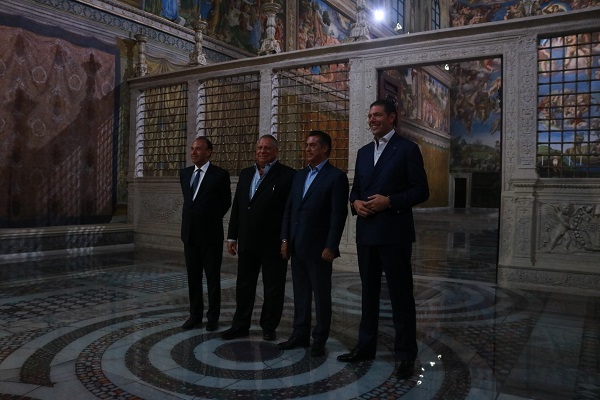 De acuerdo con el productor artístico y director del proyecto Antonio Berumen, el mayor reto fue la impresión de los murales pintados por Miguel Ángel. Foto: Especial