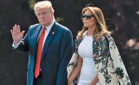 Trump
viajó a su club privado de
Mar-a-Lago, Florida, con
su esposa, Melania.FOTO: ESPECIAL