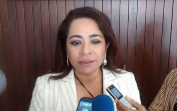 La funcionaria señaló que hay grupos del crimen organizado que “piden cuotas”; otros que amenazan con dañar a sus familias o grupos políticos opositores, quienes recurren a amenazas directas. FOTO: ESPECIAL