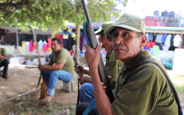 El líder de la Upoeg consideró que cualquier persona puede usar armas en el Estado de Guerrero pues las consiguen fácilmente. Foto: Cuartoscuro