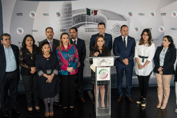 Incluso, dijeron que la única vía que tiene López Obrador es promoviendo su reforma educativa ante el Congreso de la Unión