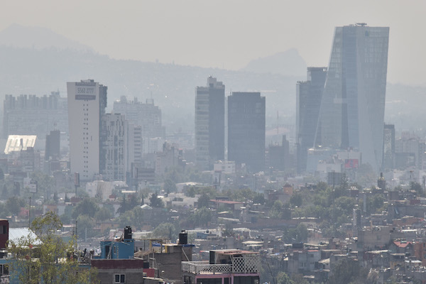 La calidad del aire es mala en Tláhuac; piden limitar actividades al aire libre. Foto: Cuartoscuro