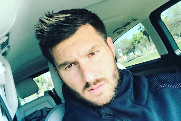 El futbolista lleva cuatro años viviendo en Nuevo León y dice que planea quedarse más tiempo. Foto: @10apg