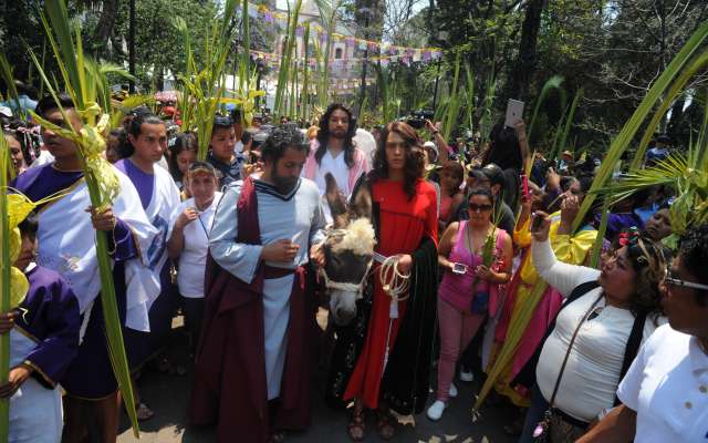 La representación en Iztapalapa inició el pasado Domingo de Ramos. foto: Cuartoscuro