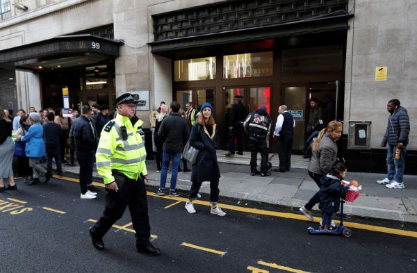 LONDRES. Cada vez hay
más agresiones con cuchillo. Foto: Reuters